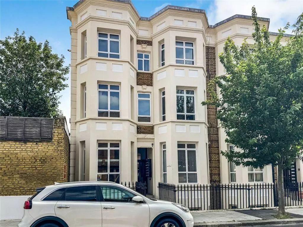 Property photo 1 of 1