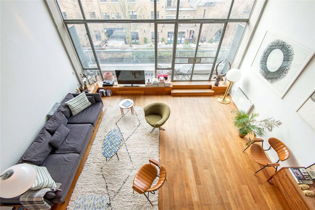 Property photo 1 of 17 Picture No. 18