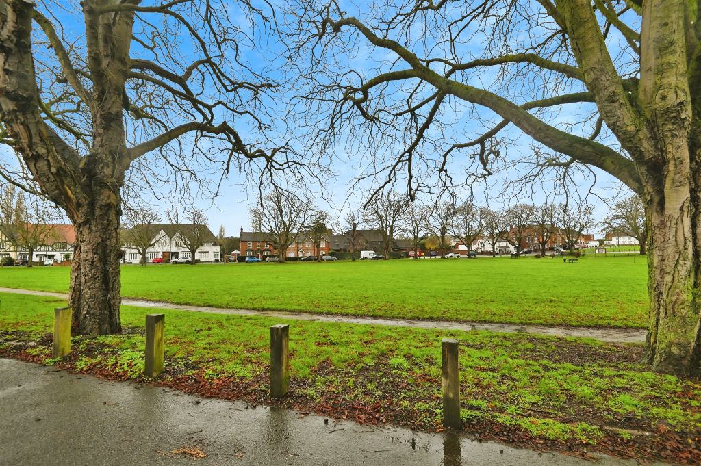 Property photo 3 of 26