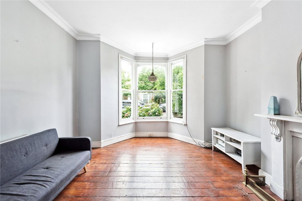 Property photo 2 of 14 Picture No. 10