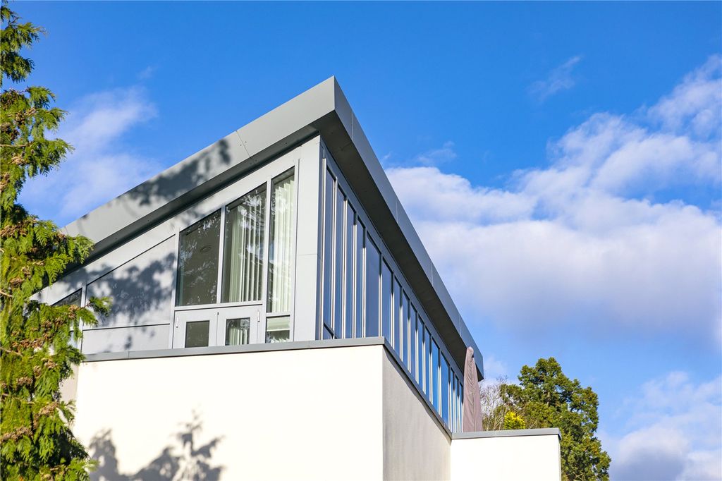 Additional image 11 of 2 bed flat for saleUplands Road, Guildford, Surrey GU1