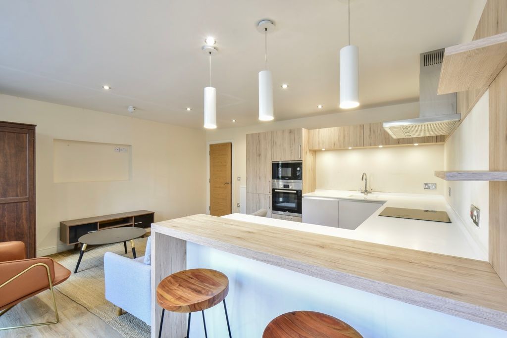 Property photo 2 of 11 Jpg