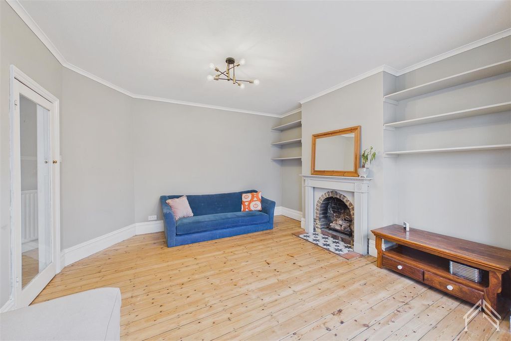 Property photo 3 of 10 Cam02700G0-Pr0471-Still004.Jpg