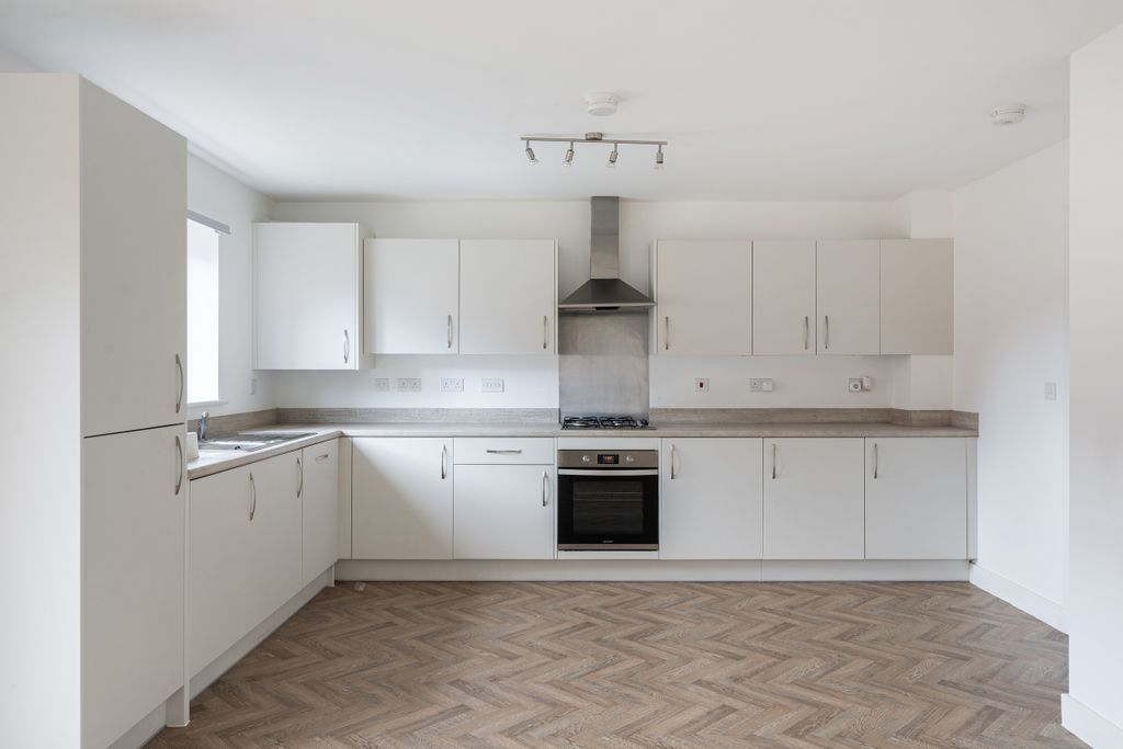 Property photo 2 of 12 Photo