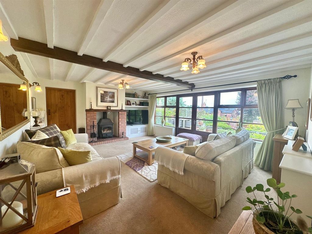 Property photo 3 of 55 18.Jpg