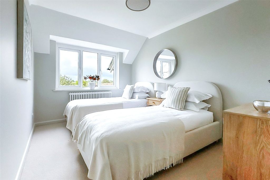 Additional image 10 of 5 bed flat for saleFosters Close, East Preston, West Sussex BN16