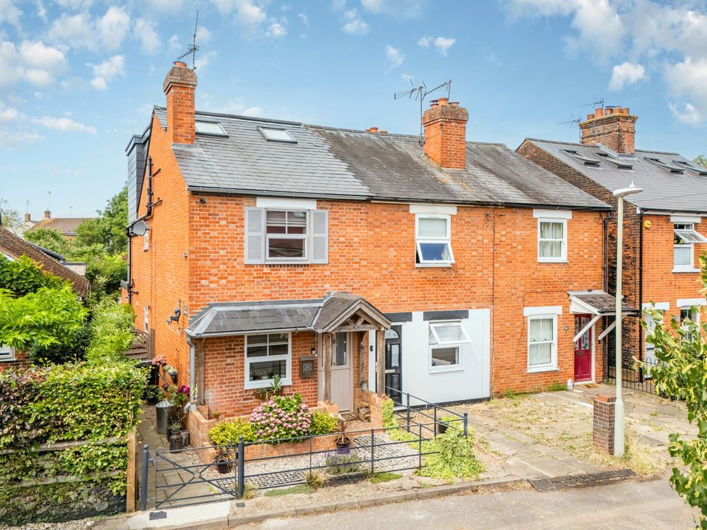Property photo 2 of 17 Stanley Road