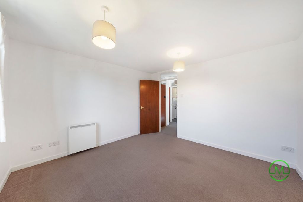 Property photo 3 of 15 Gallery