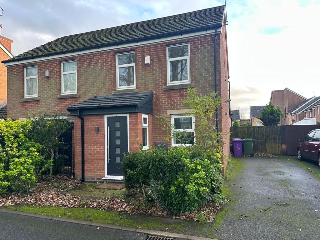 Property photo 2 of 8