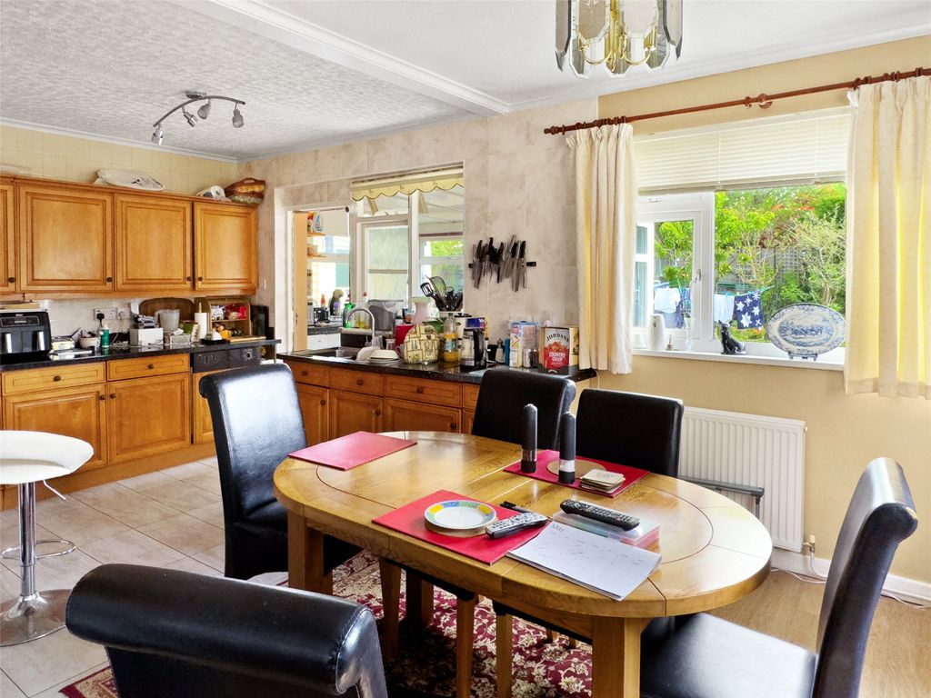 Property photo 2 of 12 2 - Picture No. 03