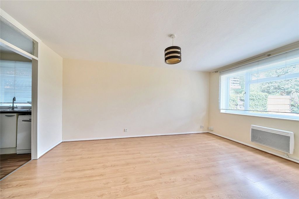 Property photo 3 of 10 Picture No. 17