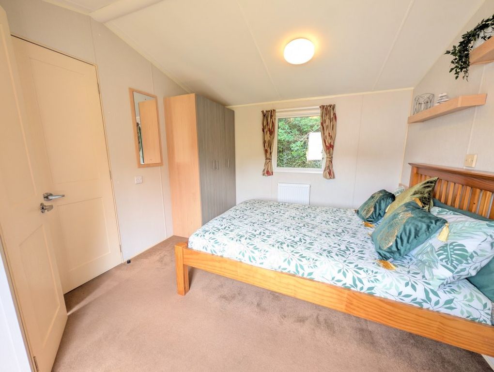 Property photo 3 of 7 Willerby Caledonia 2016 Car0021362 141137363.Jpeg