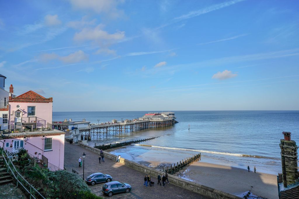 Property photo 2 of 23