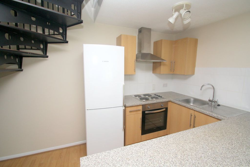 Property photo 2 of 6