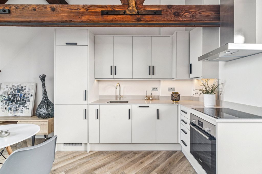 Property photo 2 of 9 Picture No. 03