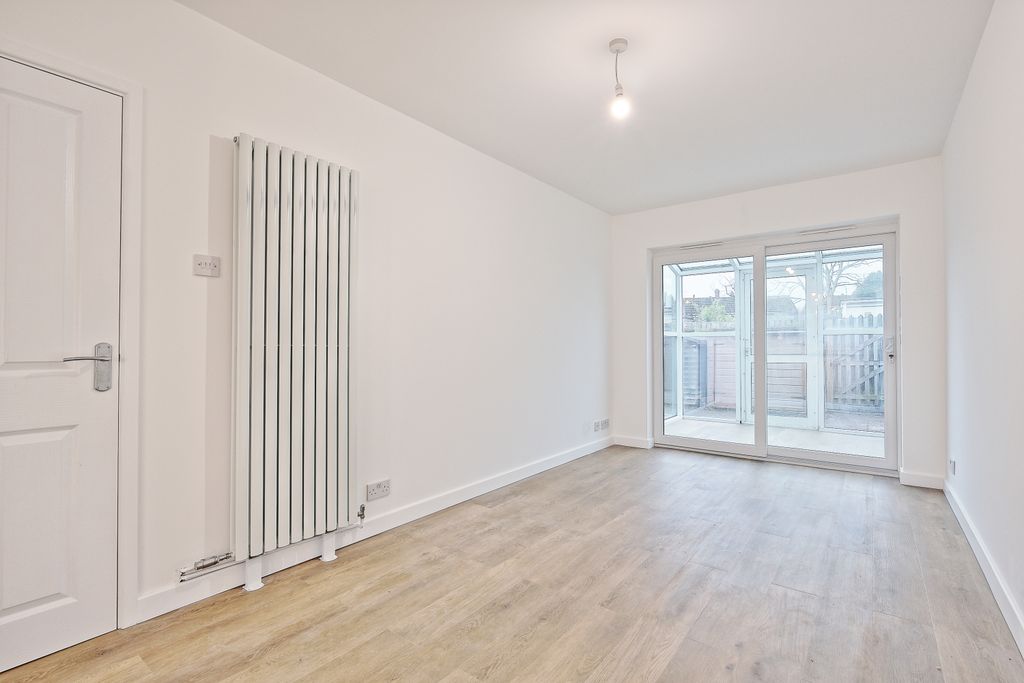 Property photo 3 of 15 3