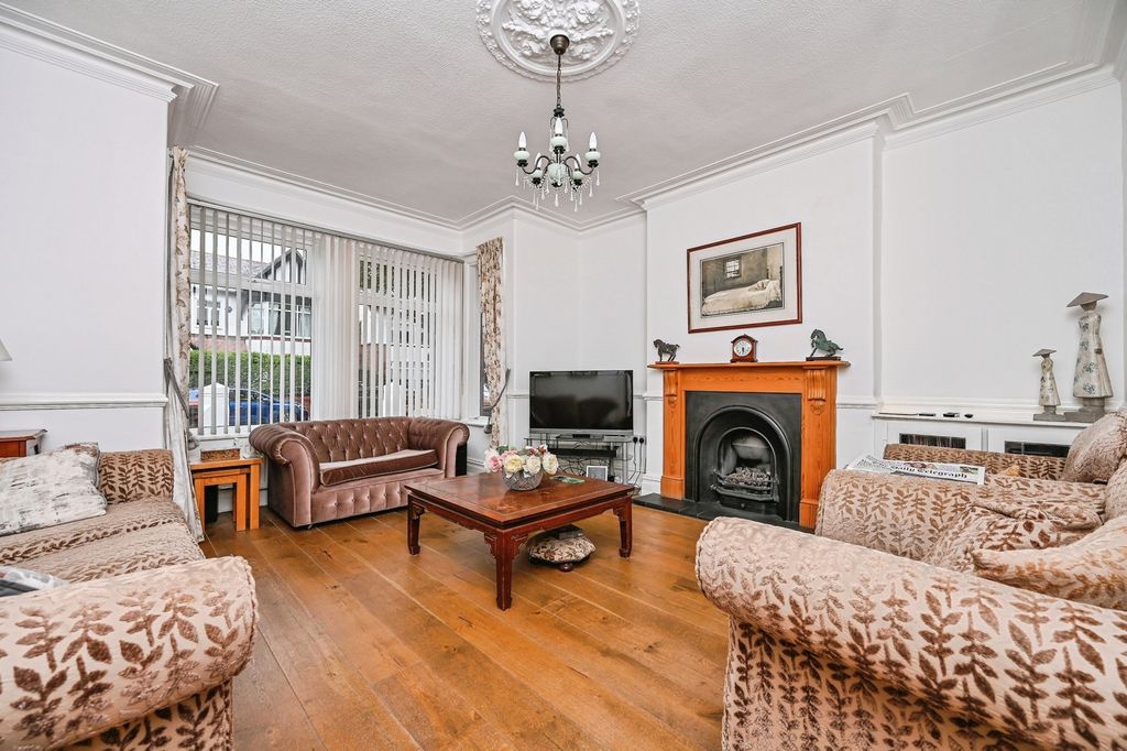 Property photo 3 of 15 Pbox-Img.Jpg