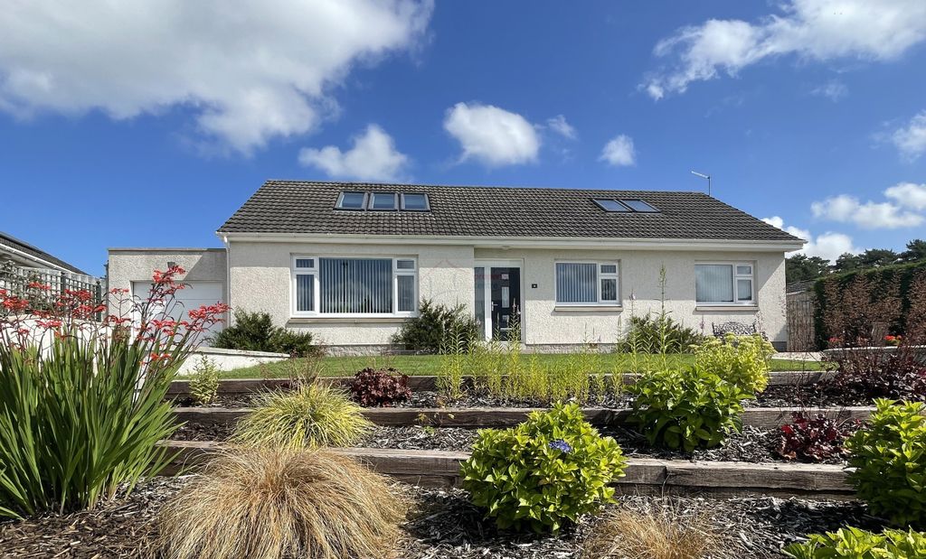 Property photo 1 of 30 Rev Front.Jpg