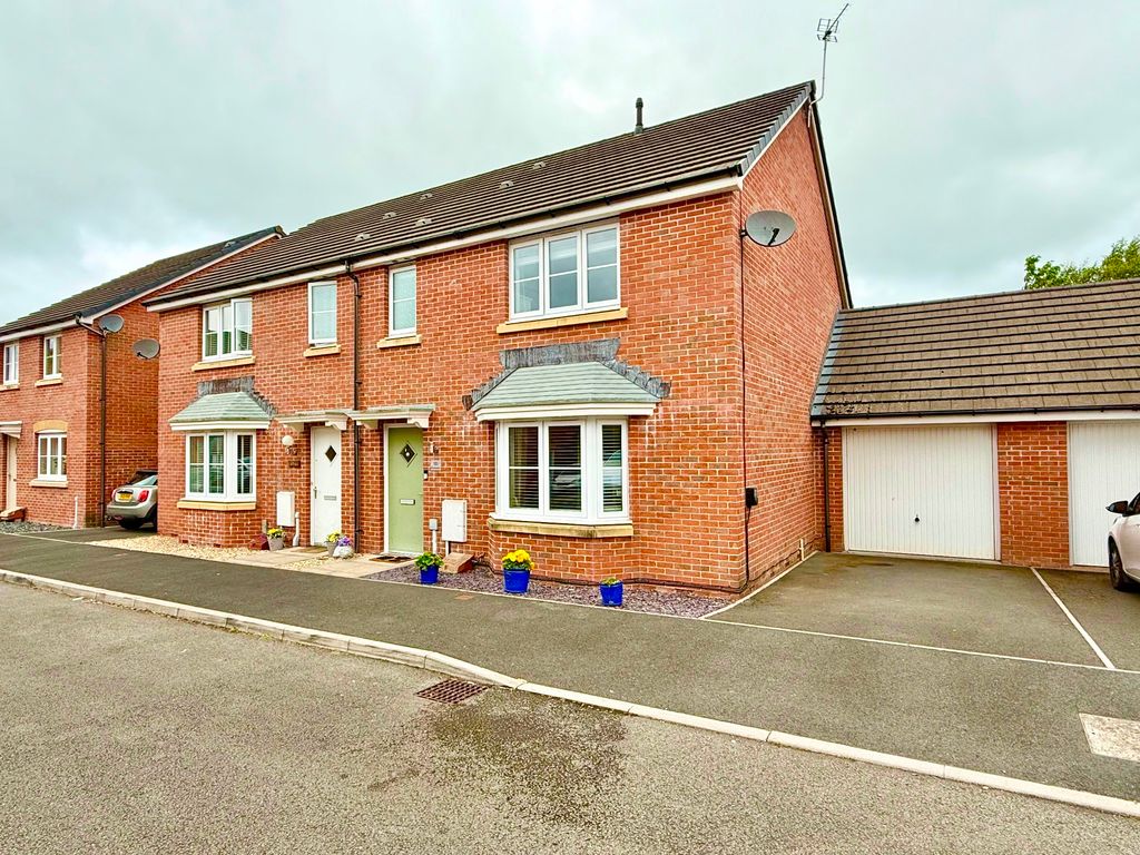 Property photo 1 of 33