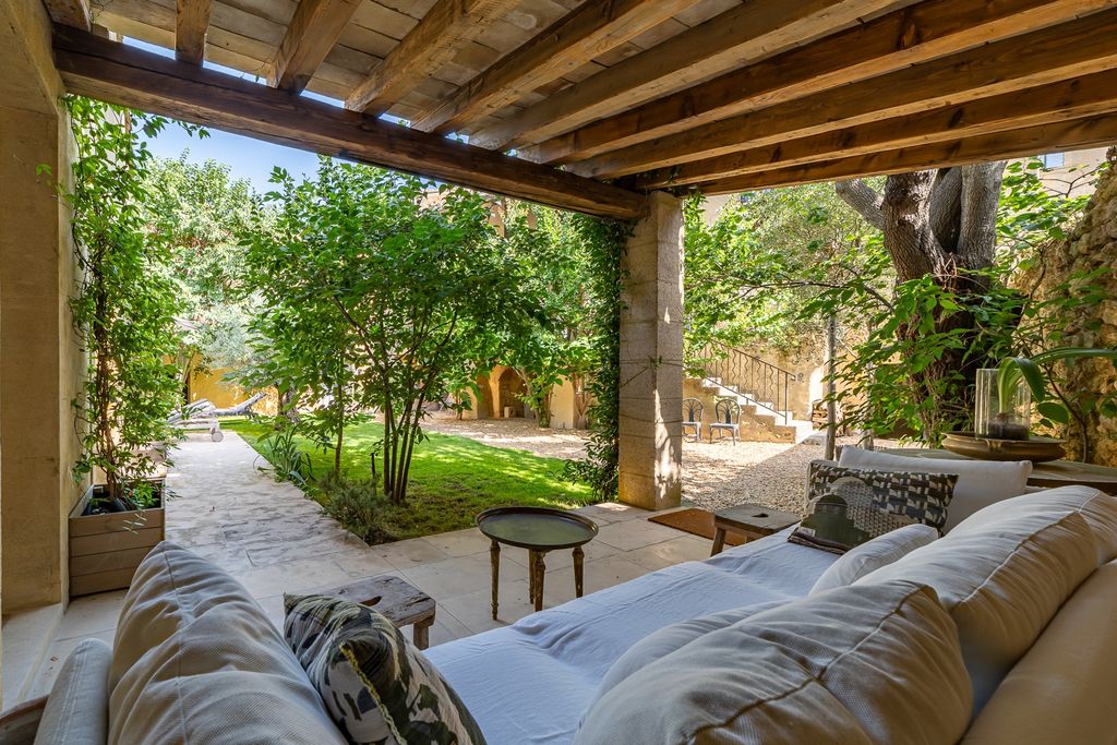 Property photo 2 of 22