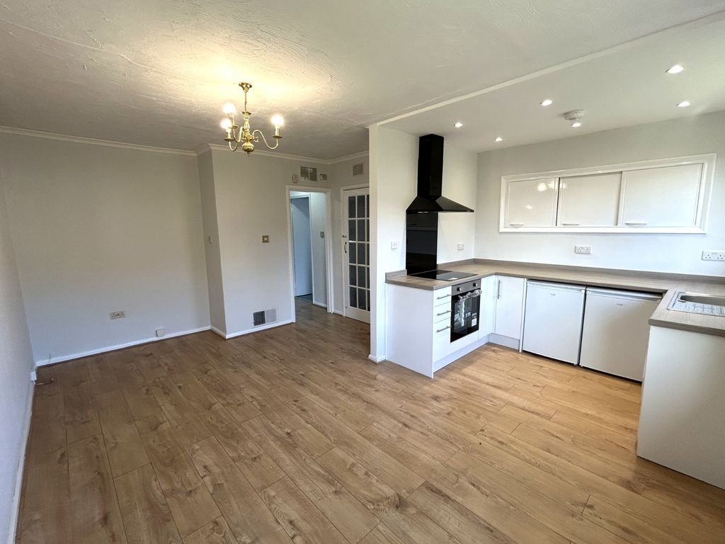 Property photo 3 of 8 Picture No. 01