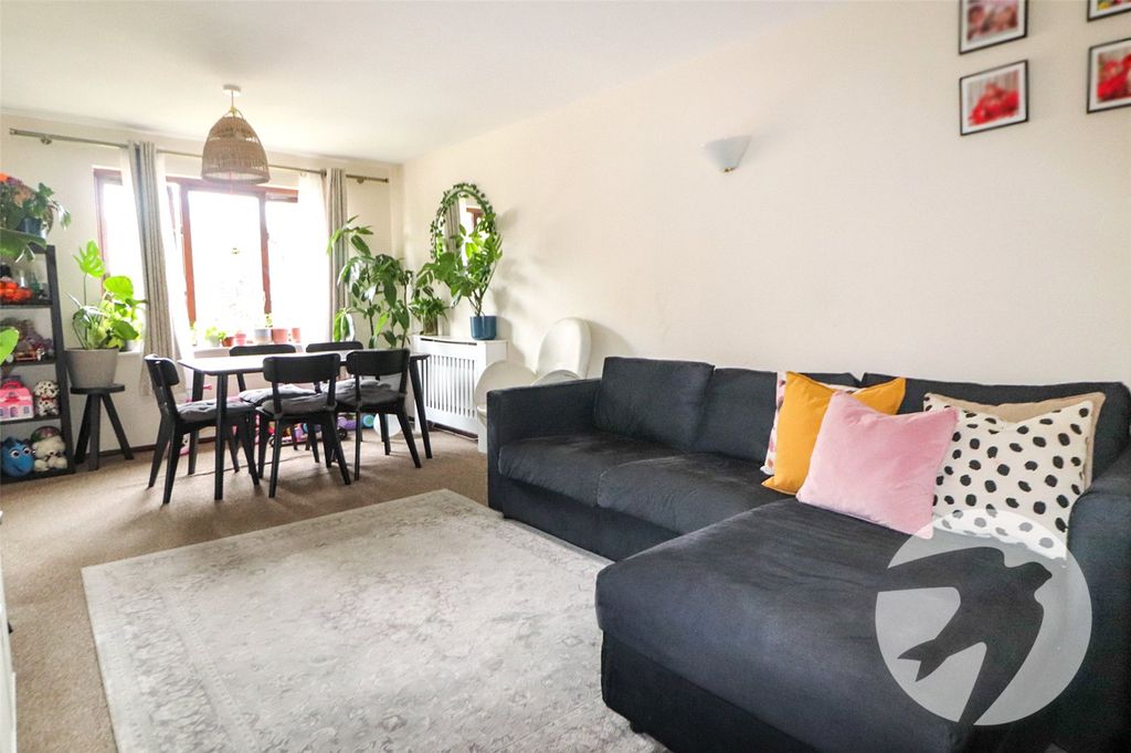 Property photo 2 of 11 Picture No. 04