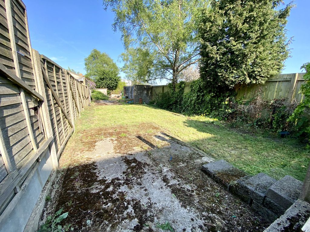 Property photo 2 of 15 Garden