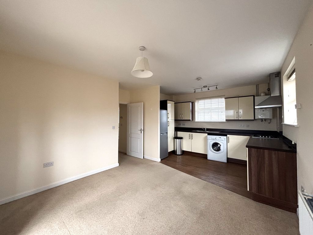 Property photo 2 of 12 Living Room