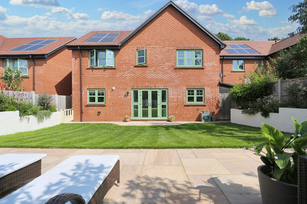 Property photo 2 of 16