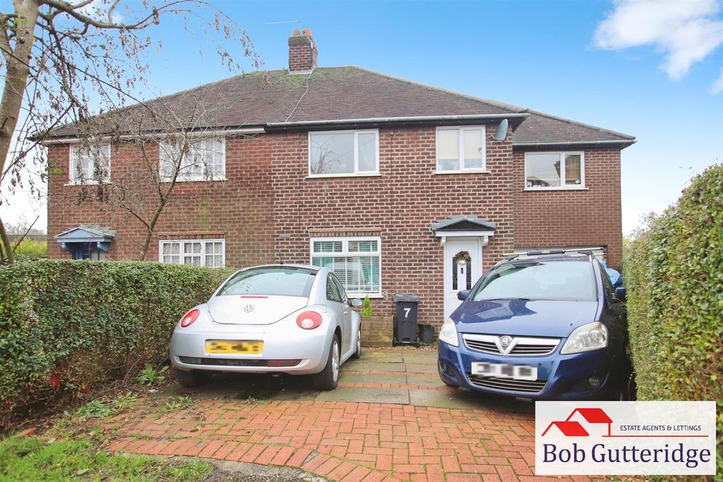 Property photo 1 of 25 Fore Garden