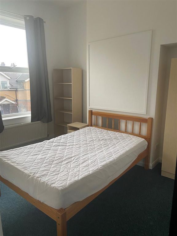 Property photo 3 of 4 Bedroom 1.3.Jpg