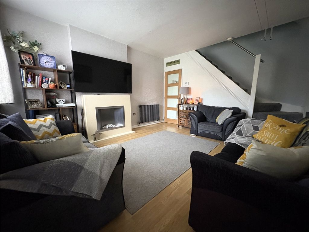 Property photo 2 of 9 Picture No. 37