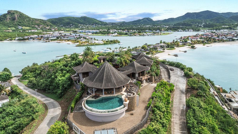 Property photo 1 of 28