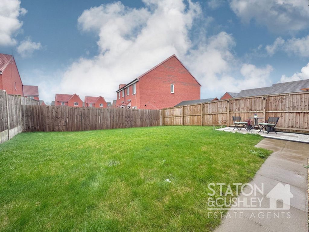 Property photo 2 of 25