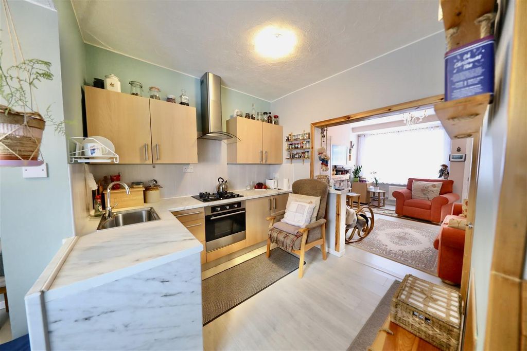 Property photo 2 of 13 Kitchen