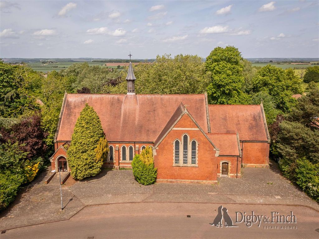 Property photo 3 of 15