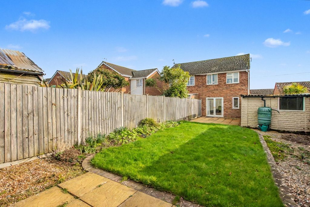 Property photo 2 of 17 4872473