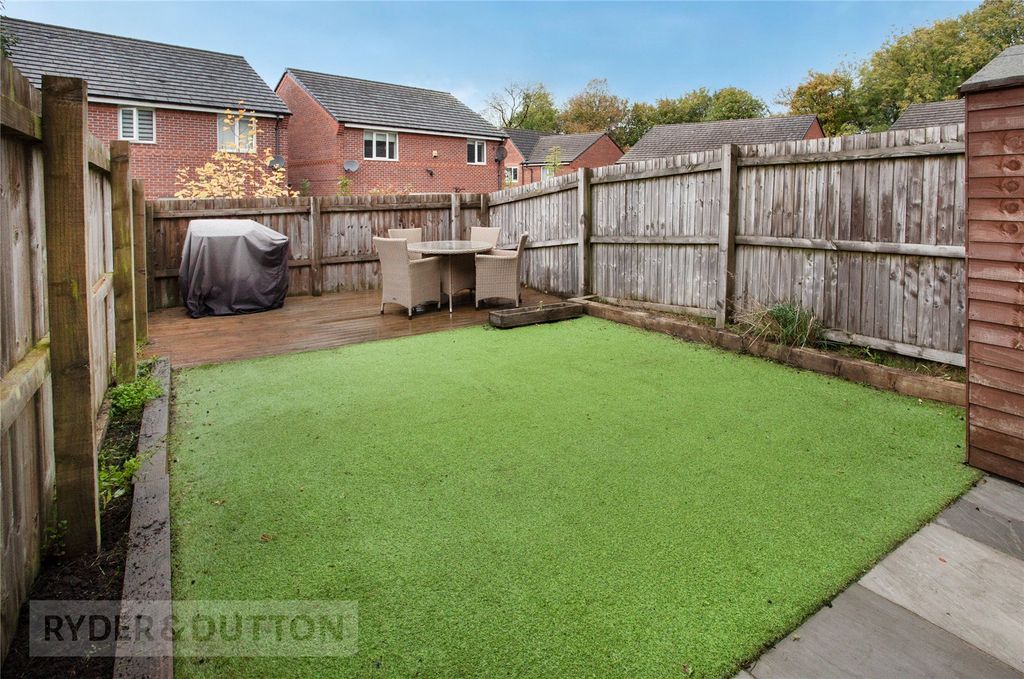 Property photo 2 of 25 Picture No. 21