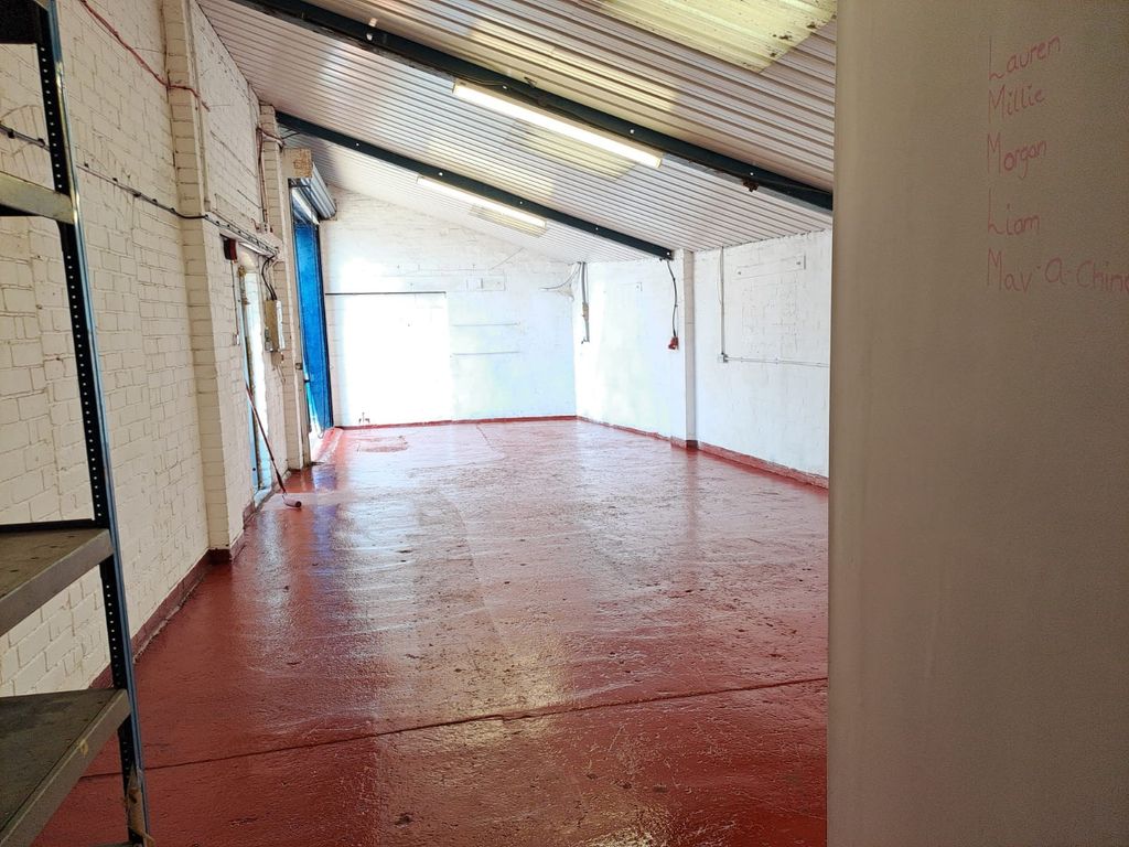 Property photo 2 of 4