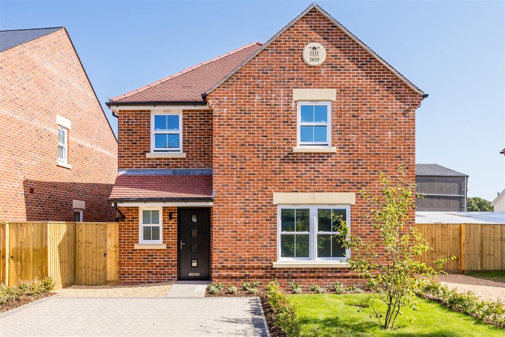 Property photo 1 of 17 Kingsfarmplot2-17.Jpg