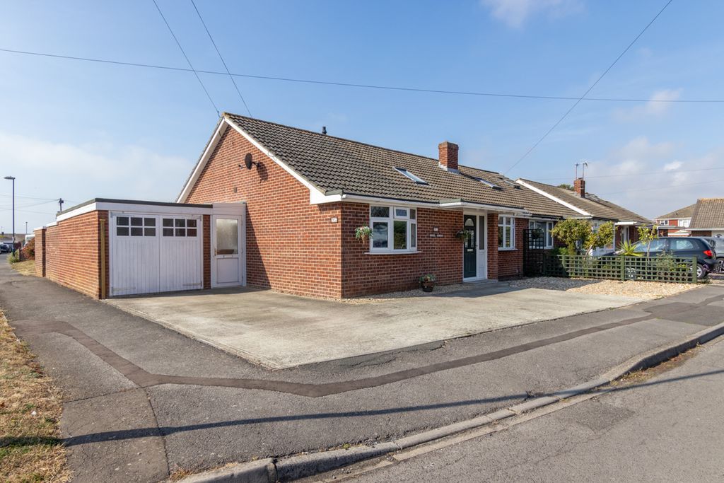 Property photo 1 of 16