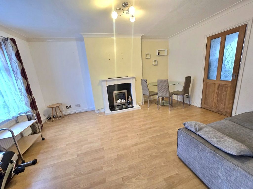 Property photo 2 of 10 Picture No. 14