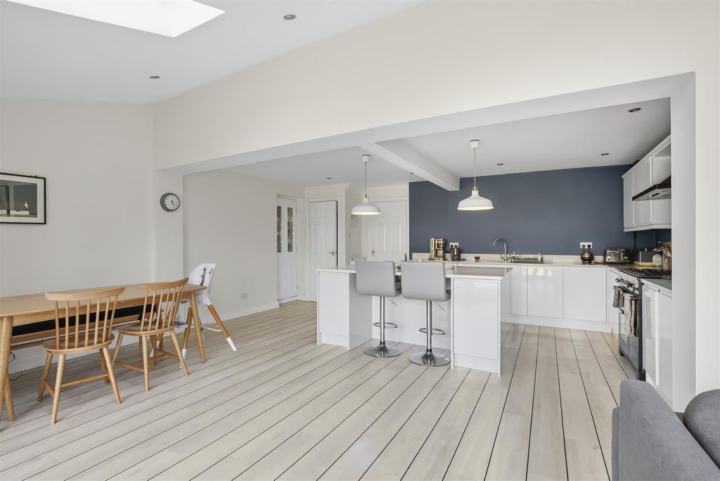 Property photo 2 of 26 Img_3061.Jpg