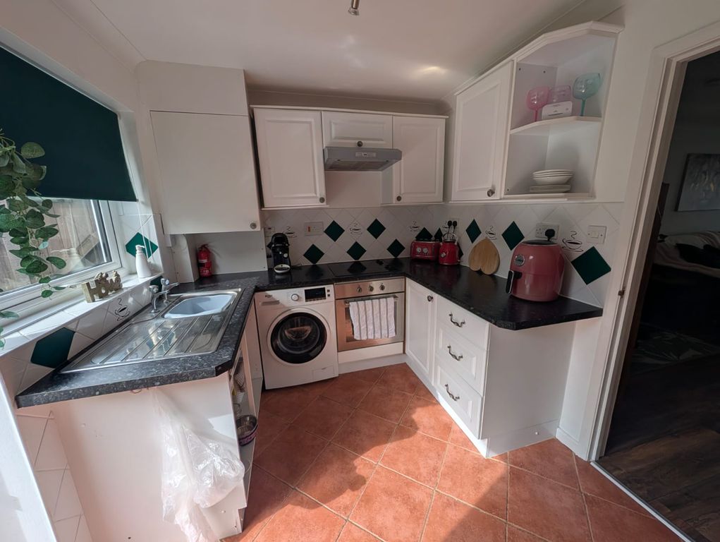 Property photo 3 of 16