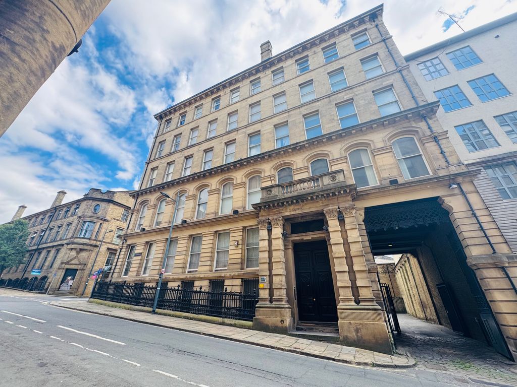 Property photo 1 of 7 Exterior