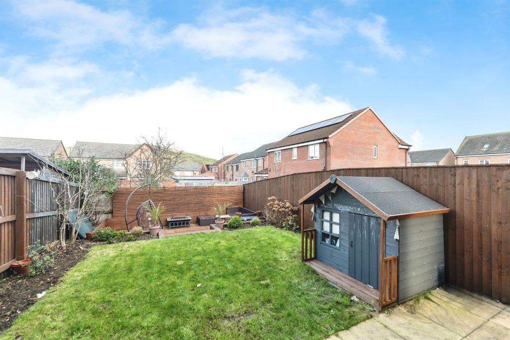 Property photo 2 of 17