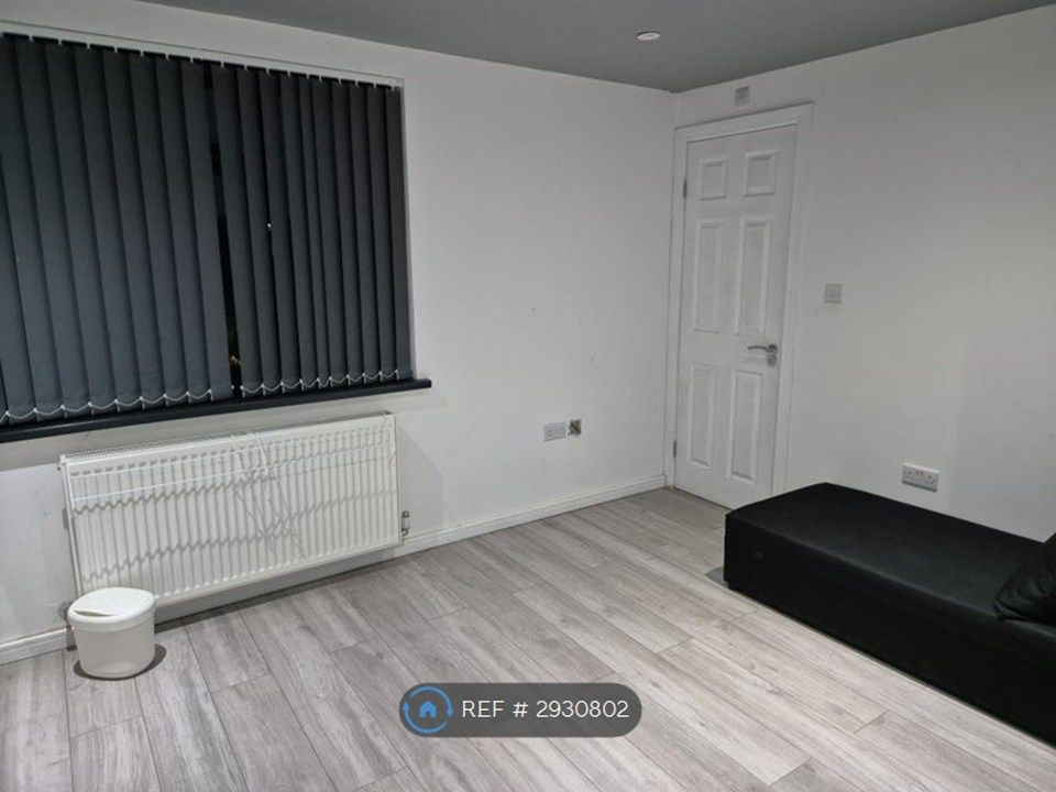 Property photo 3 of 4