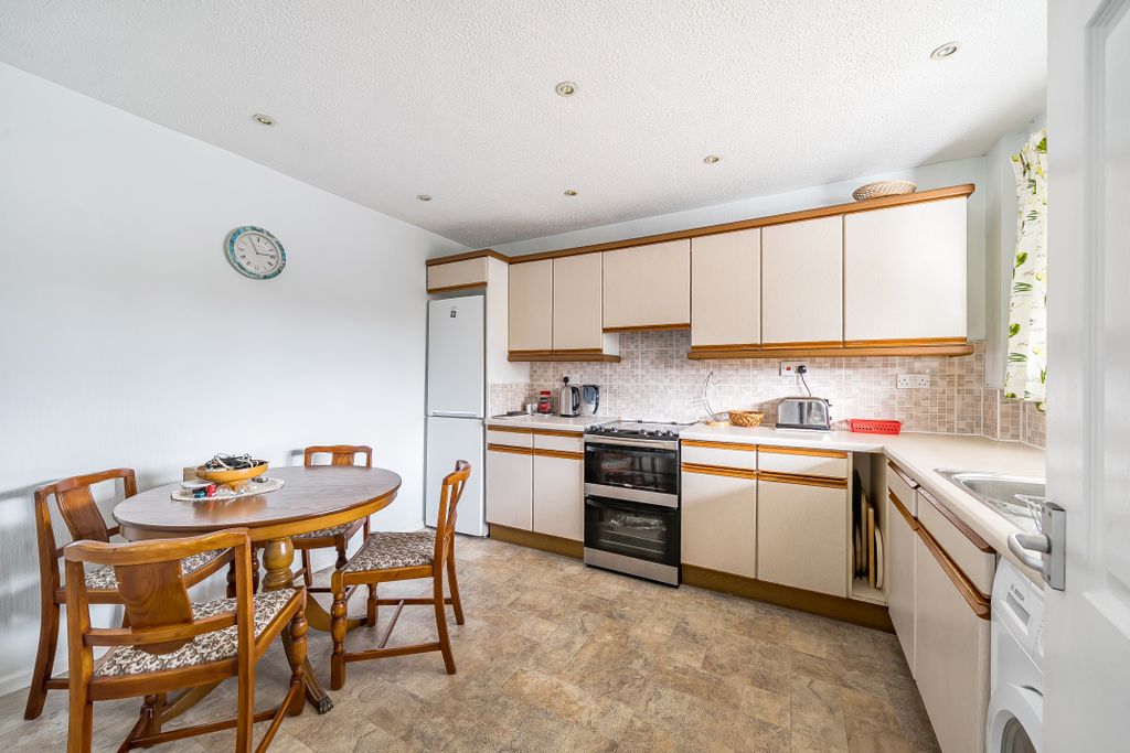 Property photo 3 of 10 14044351269736d7E08666