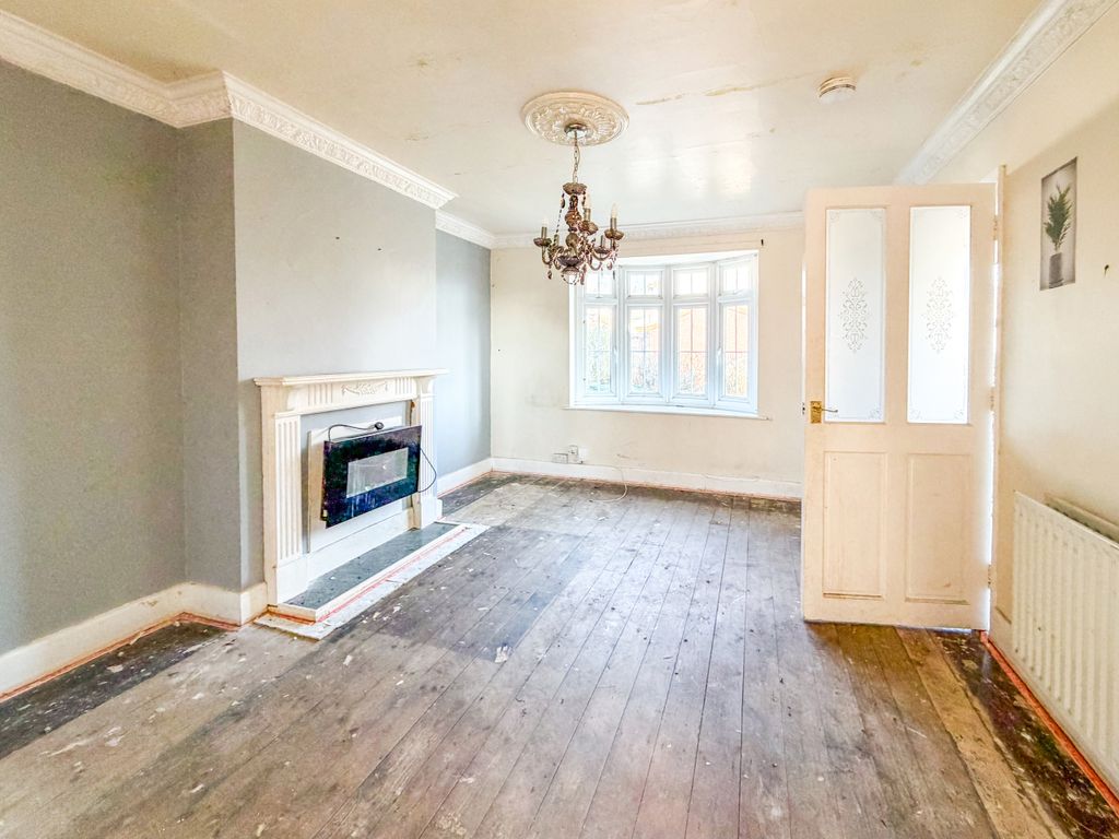 Property photo 3 of 15 Img_9620