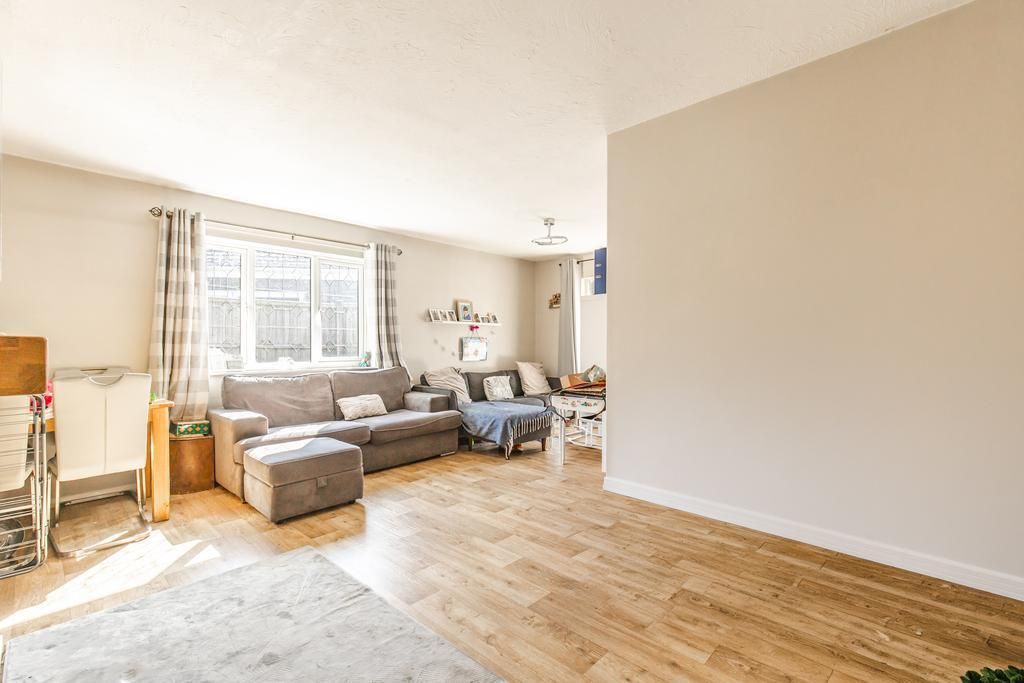 Property photo 3 of 15 Photo 3